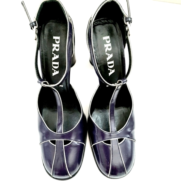 Prada Shoes - Gorgeous Vintage Prada Heels